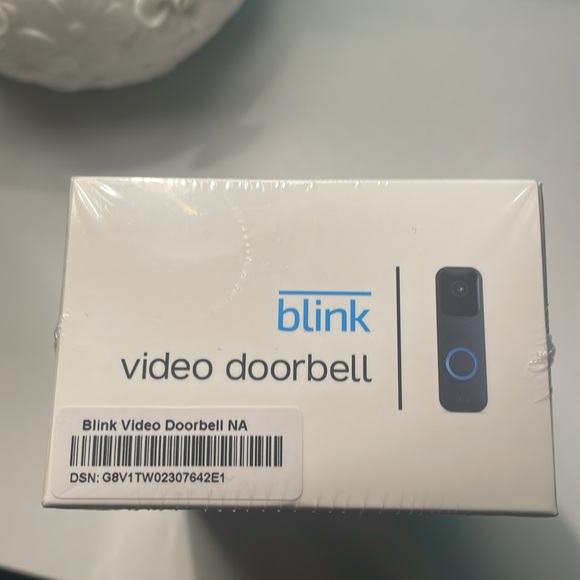 Blink Video Doorbell Two-way audio, HD video, motion & chime app alerts & Alexa. - Picture 11 of 11